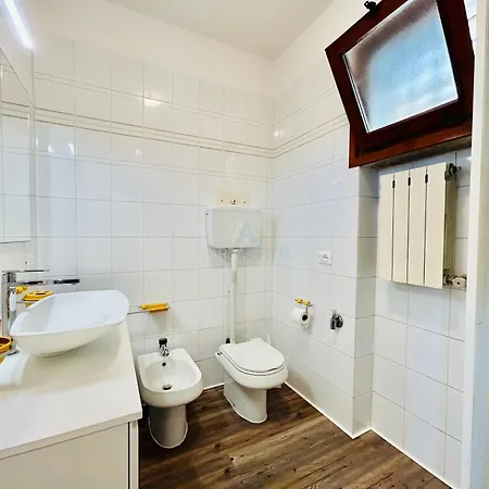 Mercury - Vista Con Piscina * Sirmione